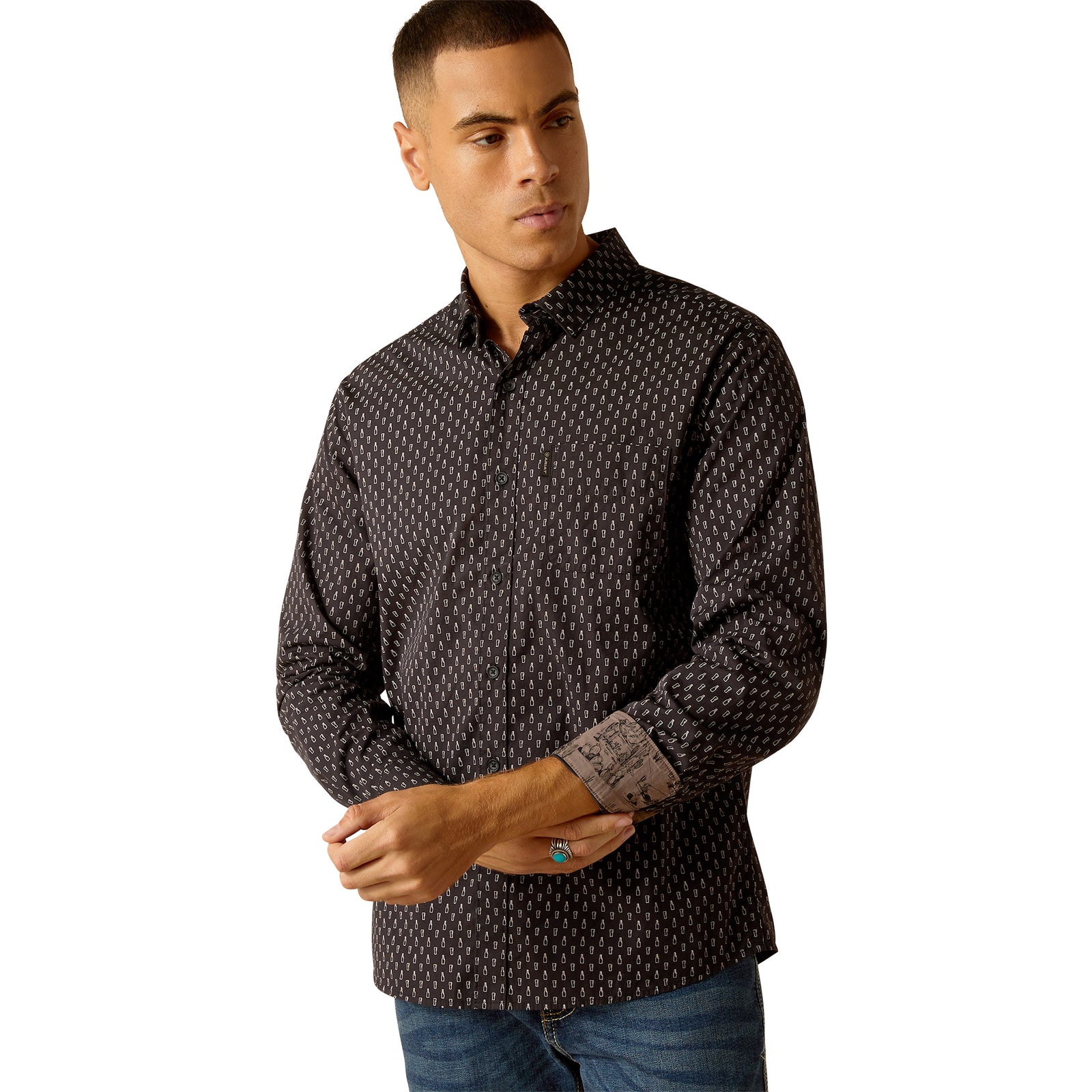 Ariat Men's Mitchell Modern L/S Western Shirt. A man wearing a long-sleeved, geometric patterned, button-up shirt with a collar.