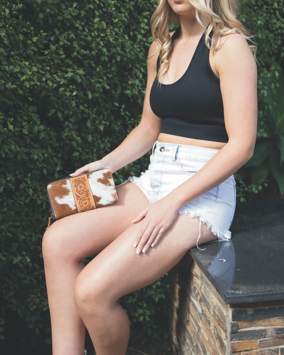 Women's Tooling Leather Cowhide Zippered Wallet