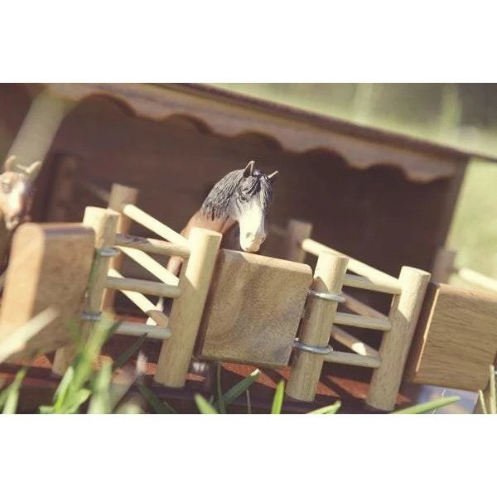Country Toys ST2 Three Horse Wooden Stable Country Toys