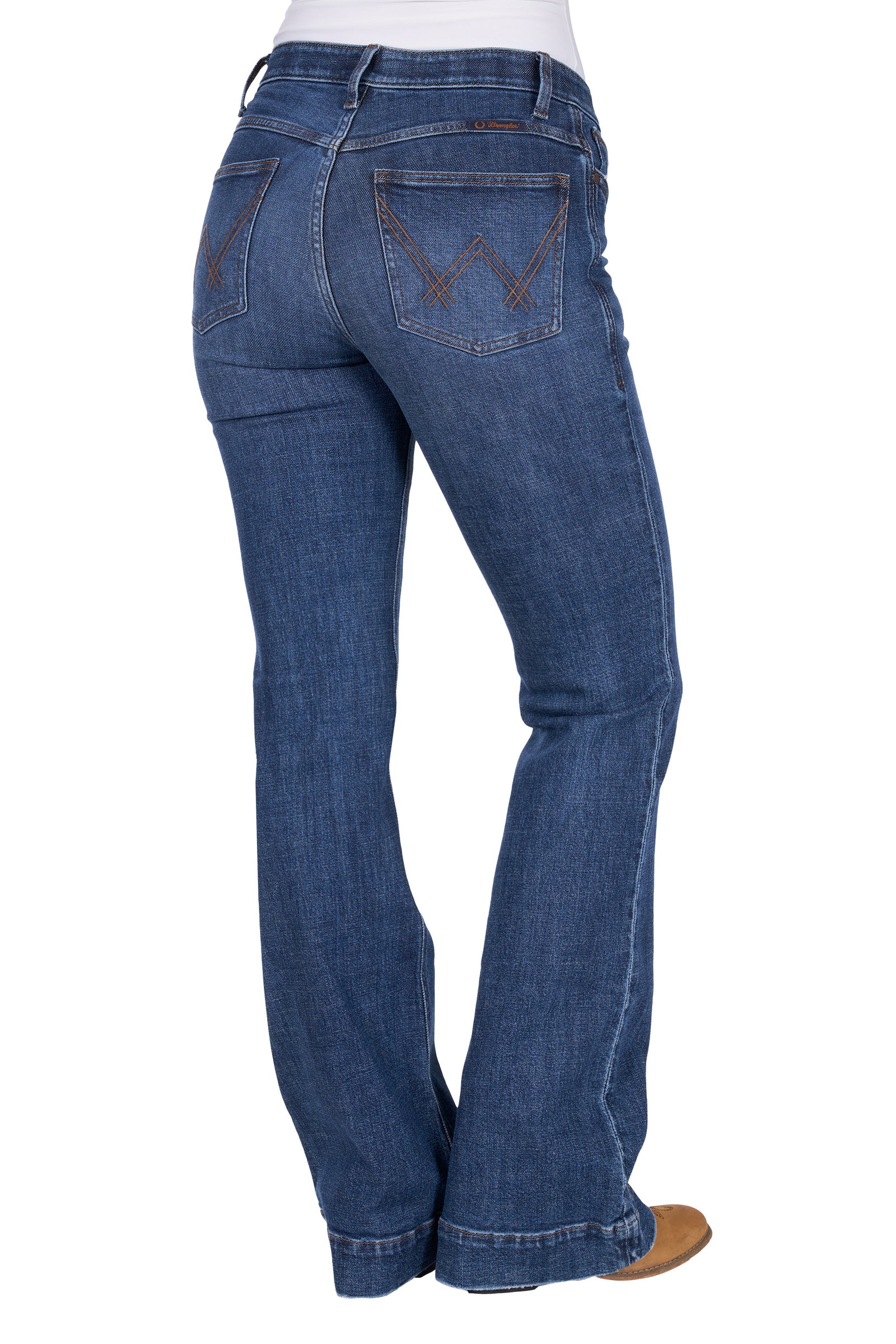 Wrangler Women's Luna Willow Trouser. Blue jeans on a white background