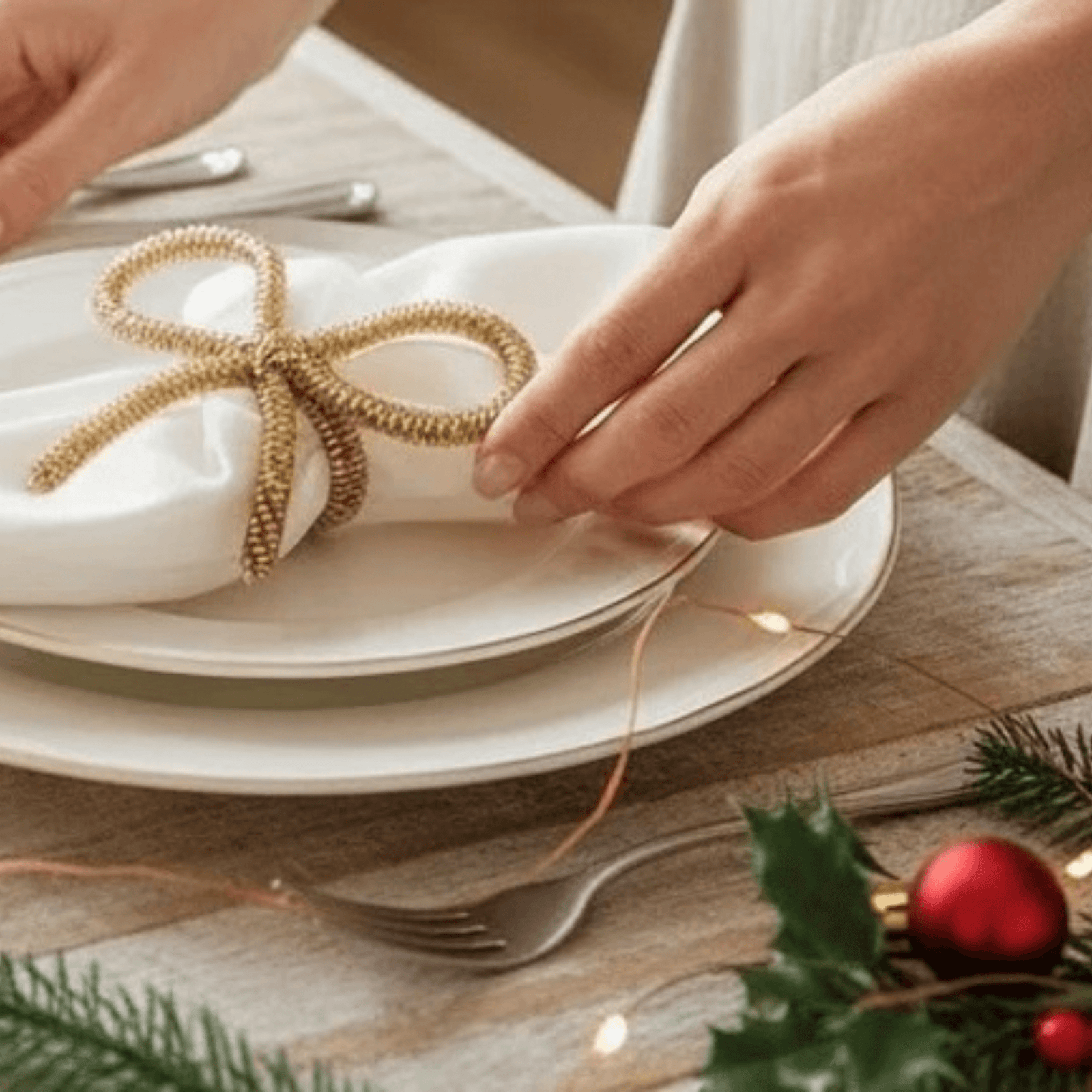 Flair Gold Loop Napkin Ring - Set of 12 Flair