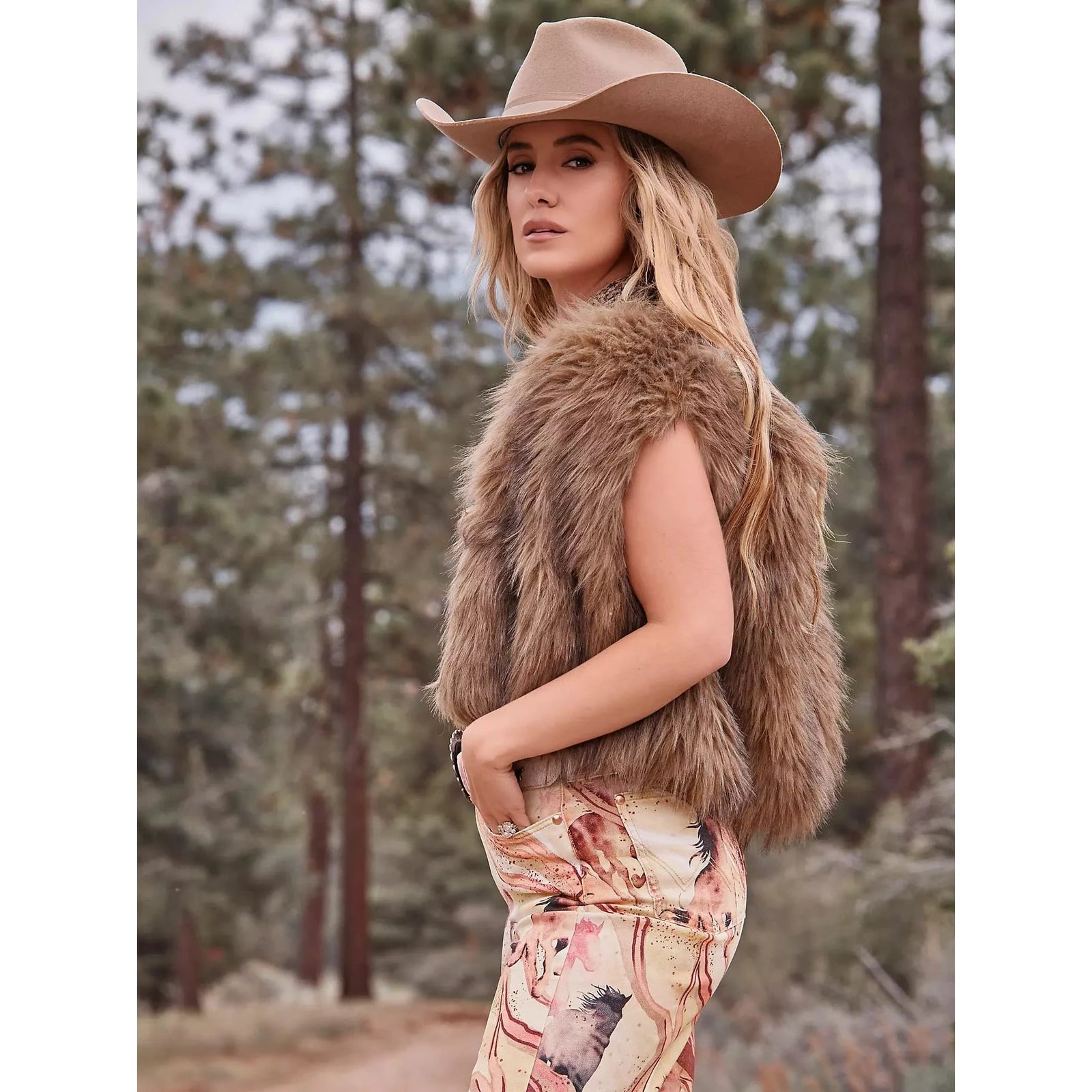 Lainey Wilson x Wrangler Faux Fur Vest Wrangler