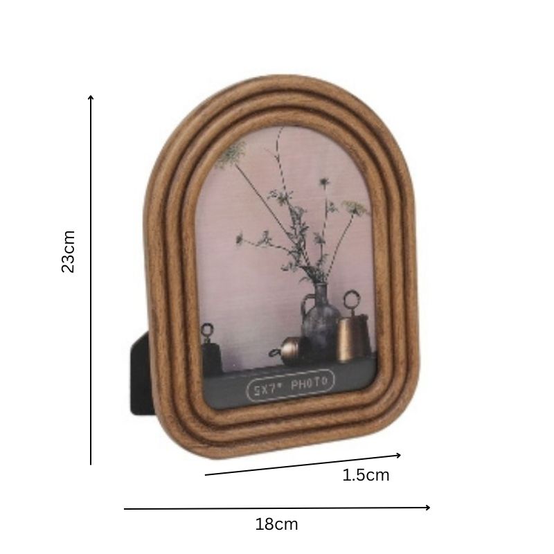 5×7″ Contemporary Arch Style Photo Frame. Wooden photo frame with dimensions on a white background