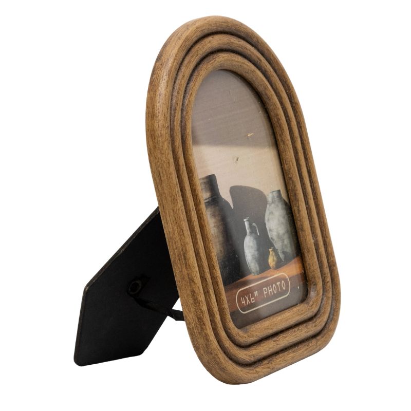 4×6″ Contemporary Arch Style Photo Frame. Wooden photo frame with a rustic design on a white background