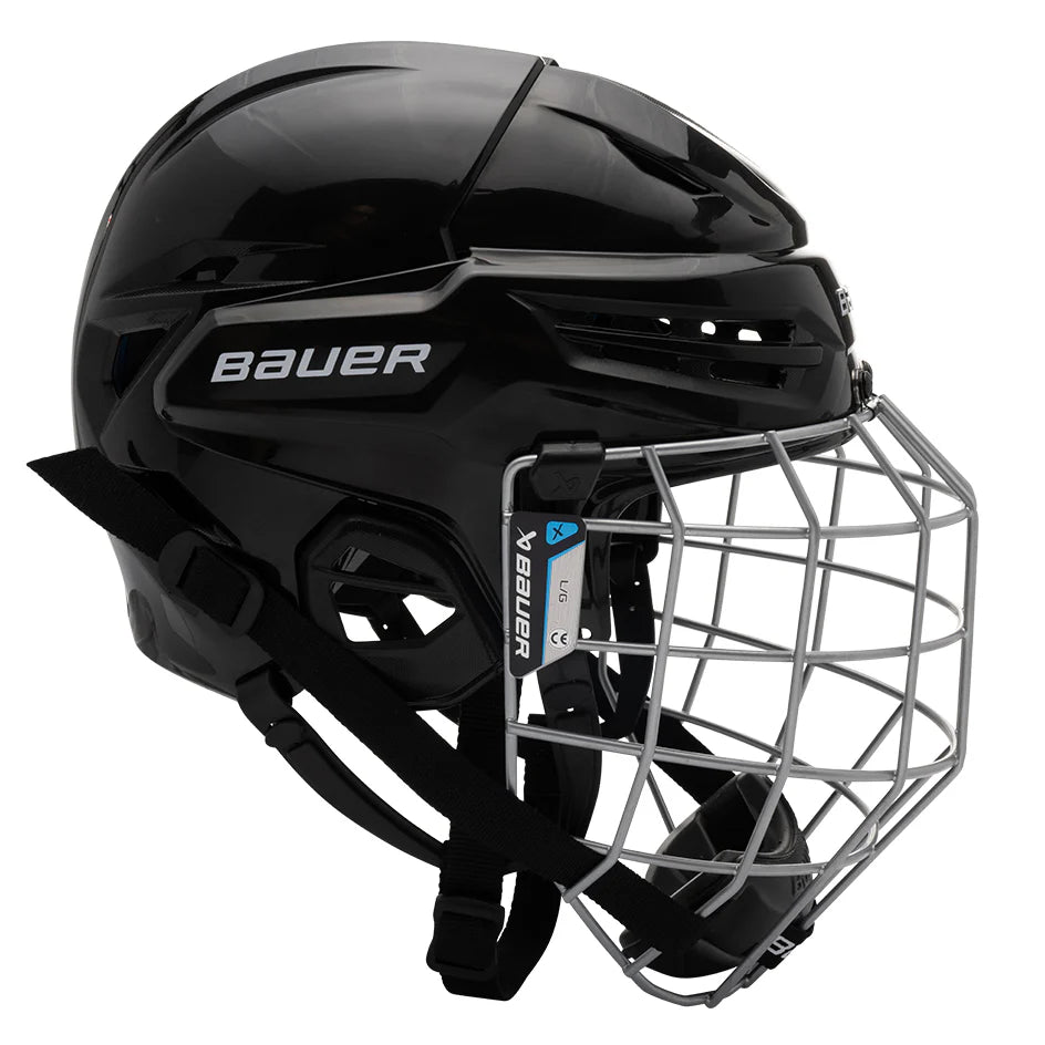 Bauer Re-Akt 55 Hockey Helmet Combo. A black Bauer Re-Akt 55 hockey helmet combo with a protective face grille.