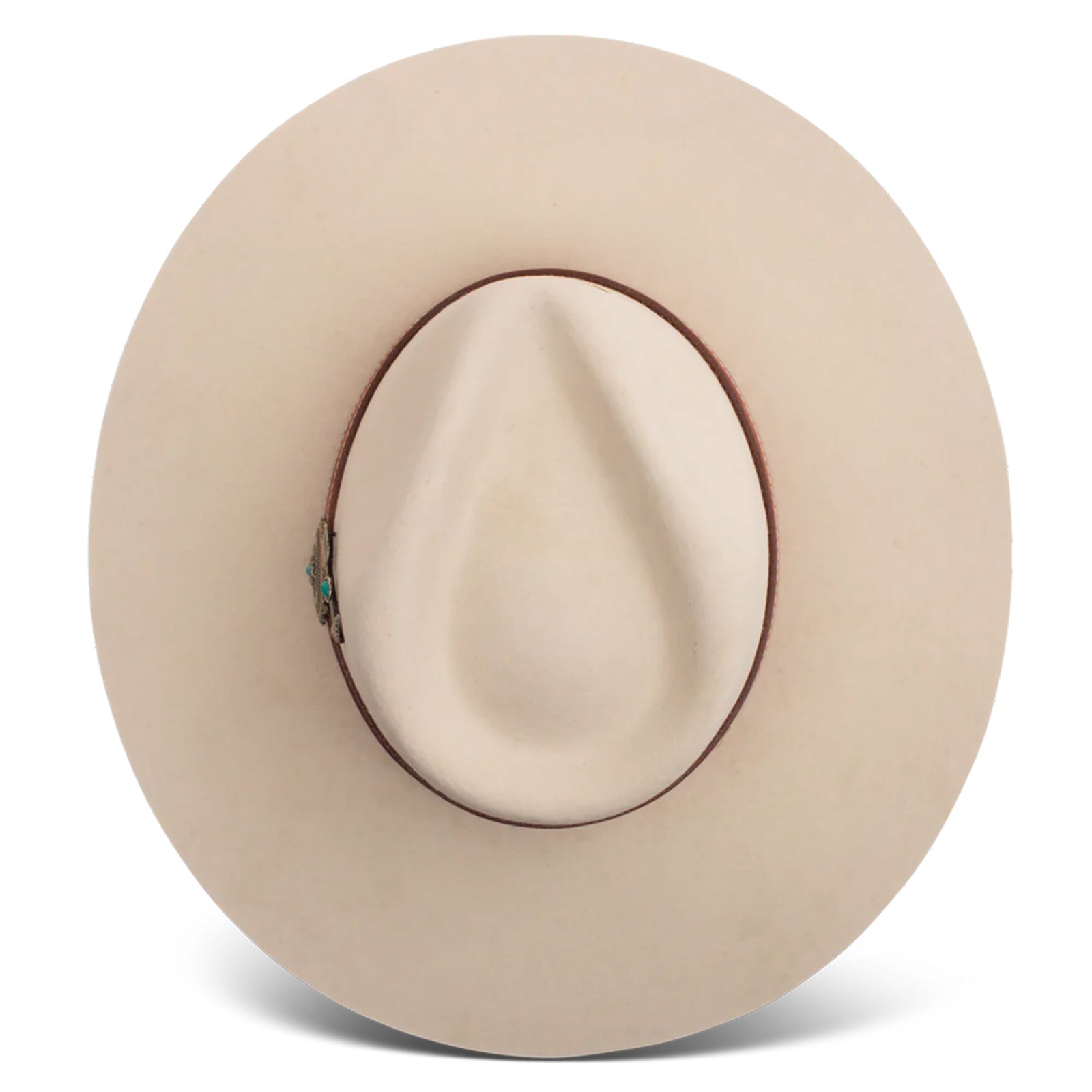 Charlie 1 Horse White Sands Felt Cowboy Hat. A beige felt cowboy hat with a leather-like hat band featuring metal-like and turquoise accents, and a metal-like arrow hat pin.