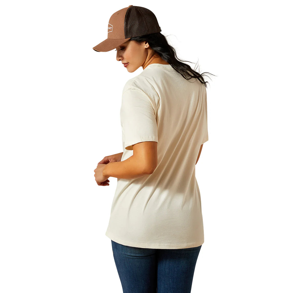 Woman wearing a beige t-shirt and brown cap on a white background