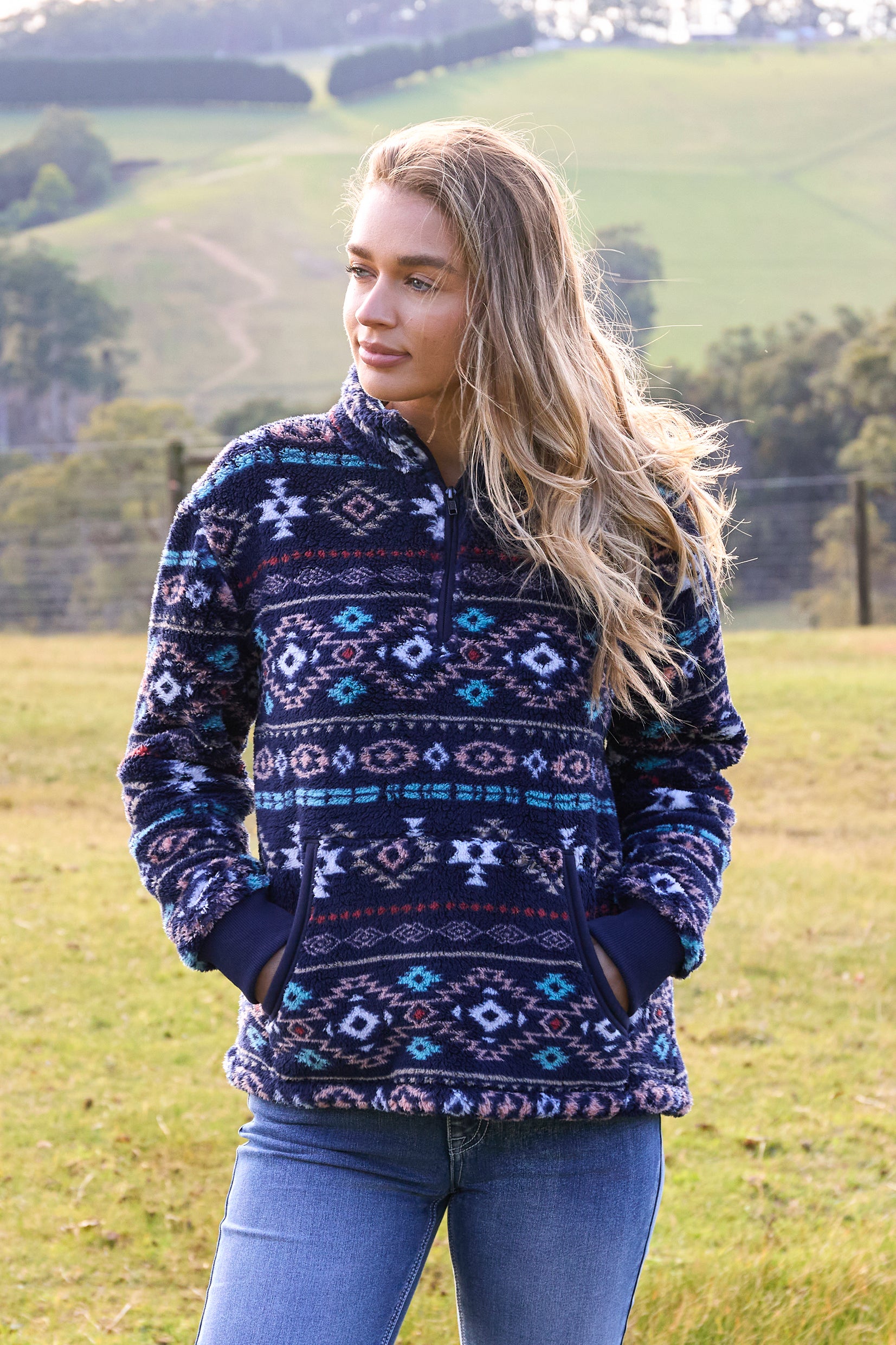 Pure Western Women's Luna 1/4 Zip Pullover