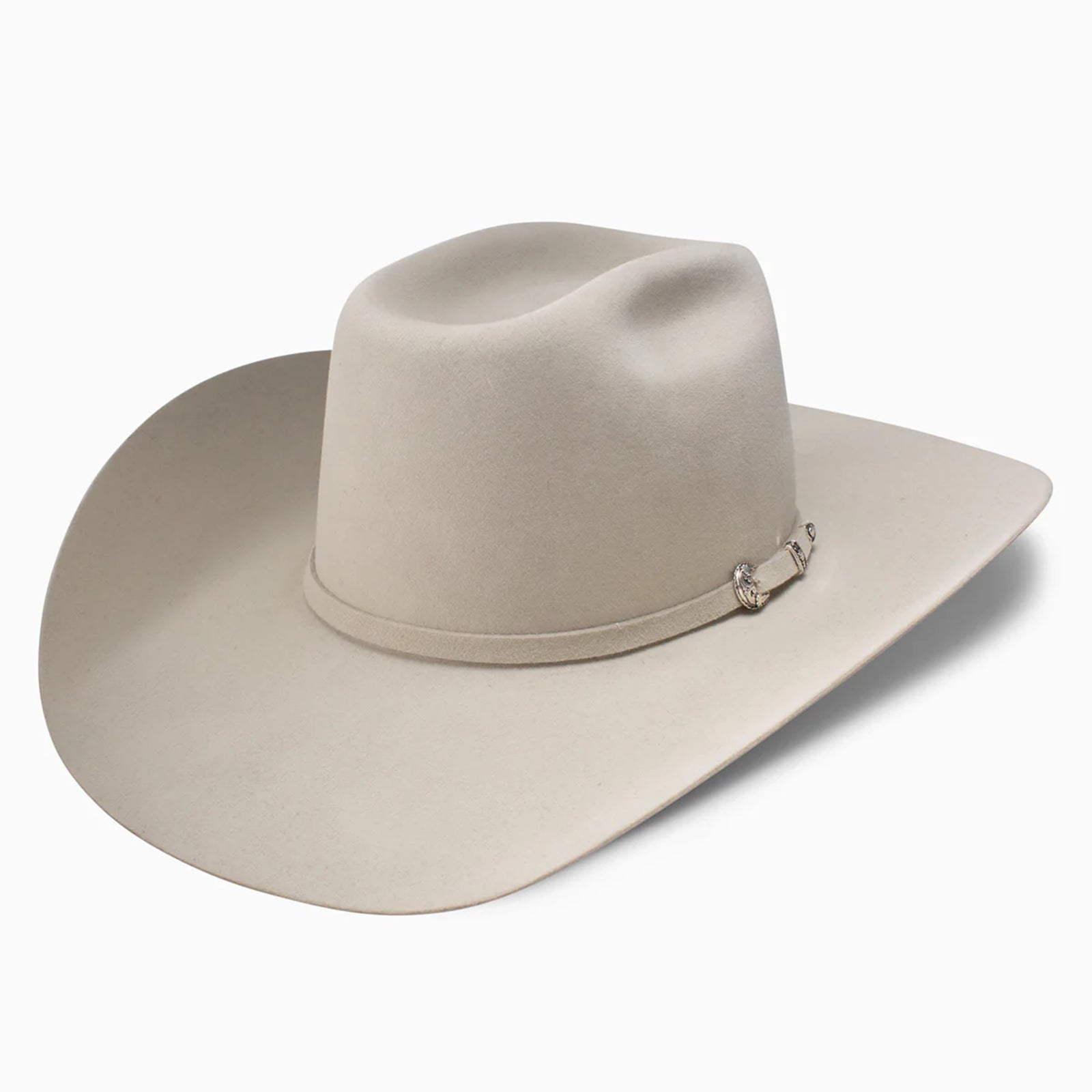 A Resistol Cojo The SP 6X Fur Felt Cowboy Hat with a silverbelly color and a rounded brick crown.