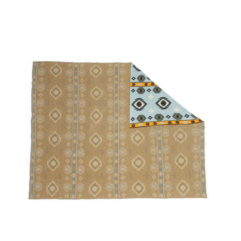 Wolfstone Ridge Throw