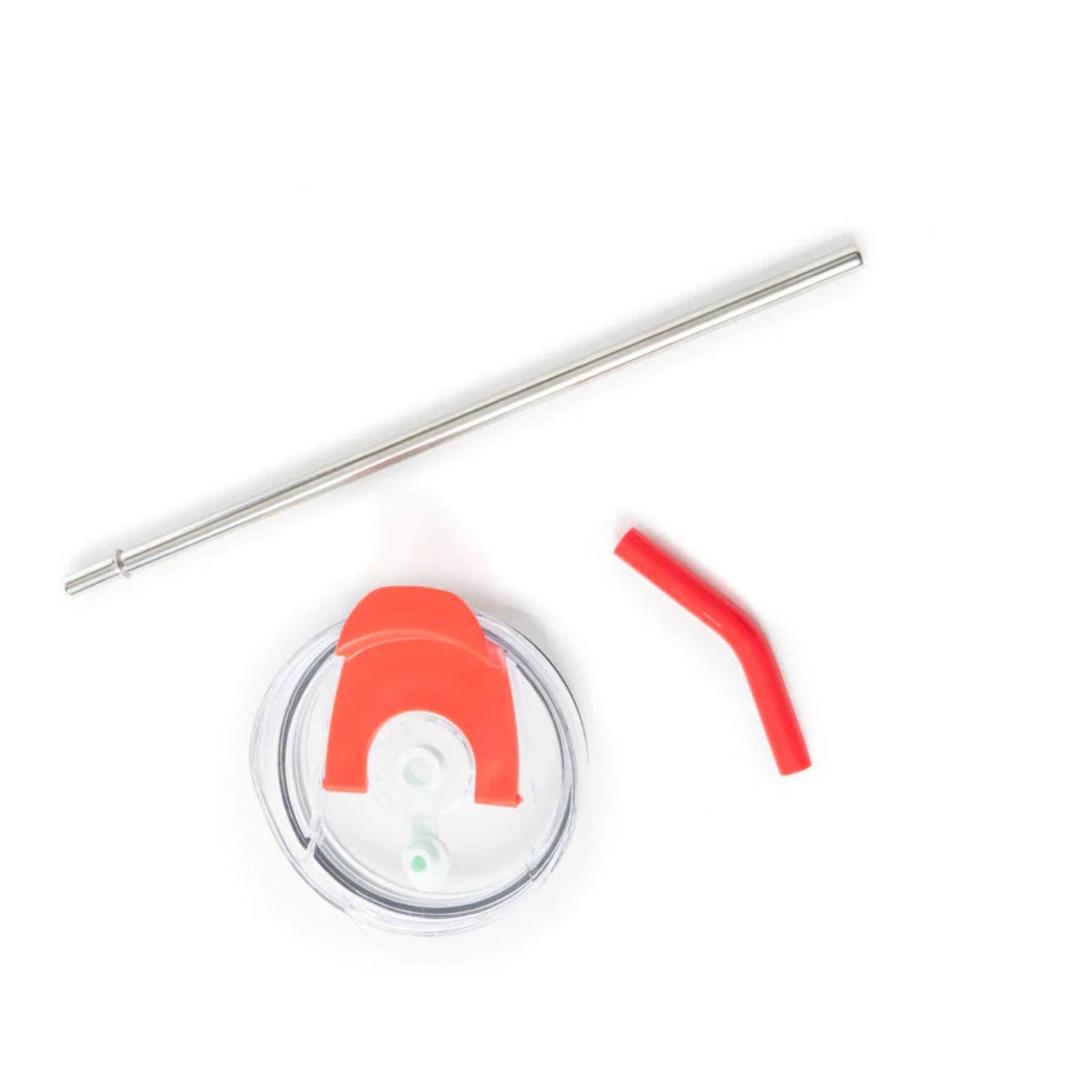 Wide Wyoming Tumbler In Sea Blue. Metal straw, red silicone straw, and clear lid on a white background