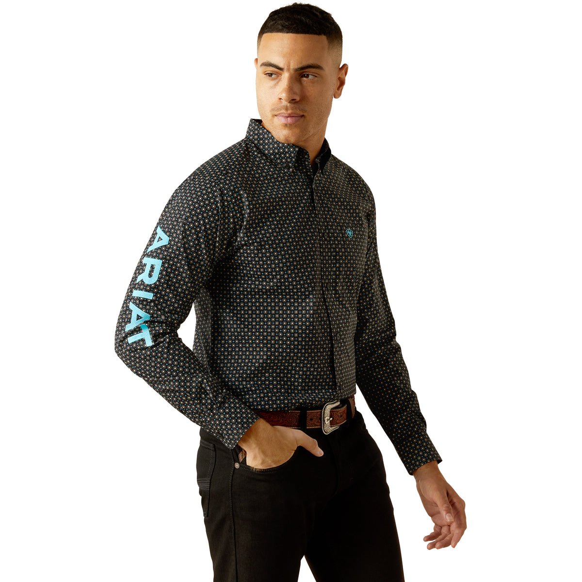 Ariat Men&#39;s Team Abel Fitted L/S Western Shirt. Man wearing a patterned shirt with visible branding on a white background