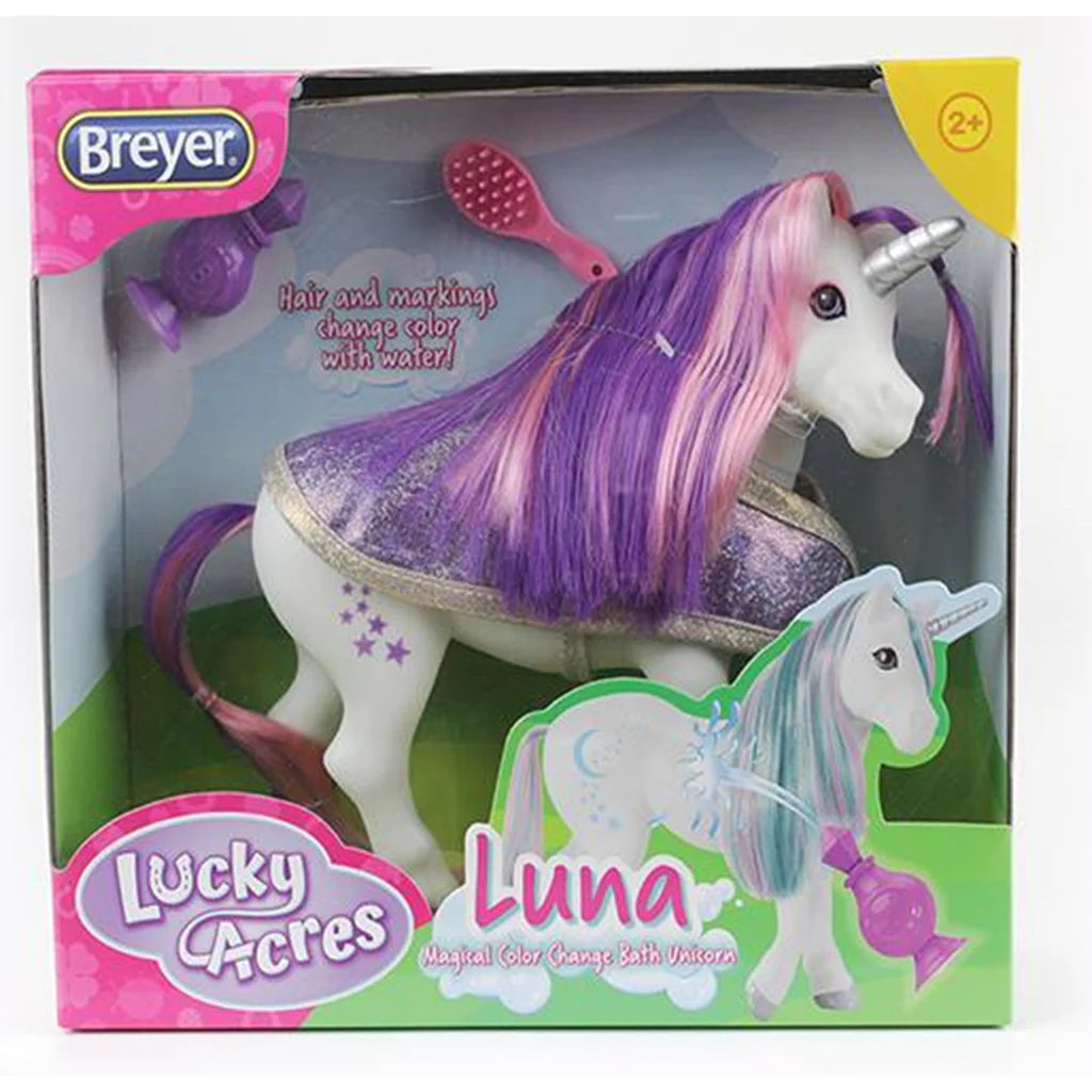 Breyer Activity Luna Bath Time Unicorn.