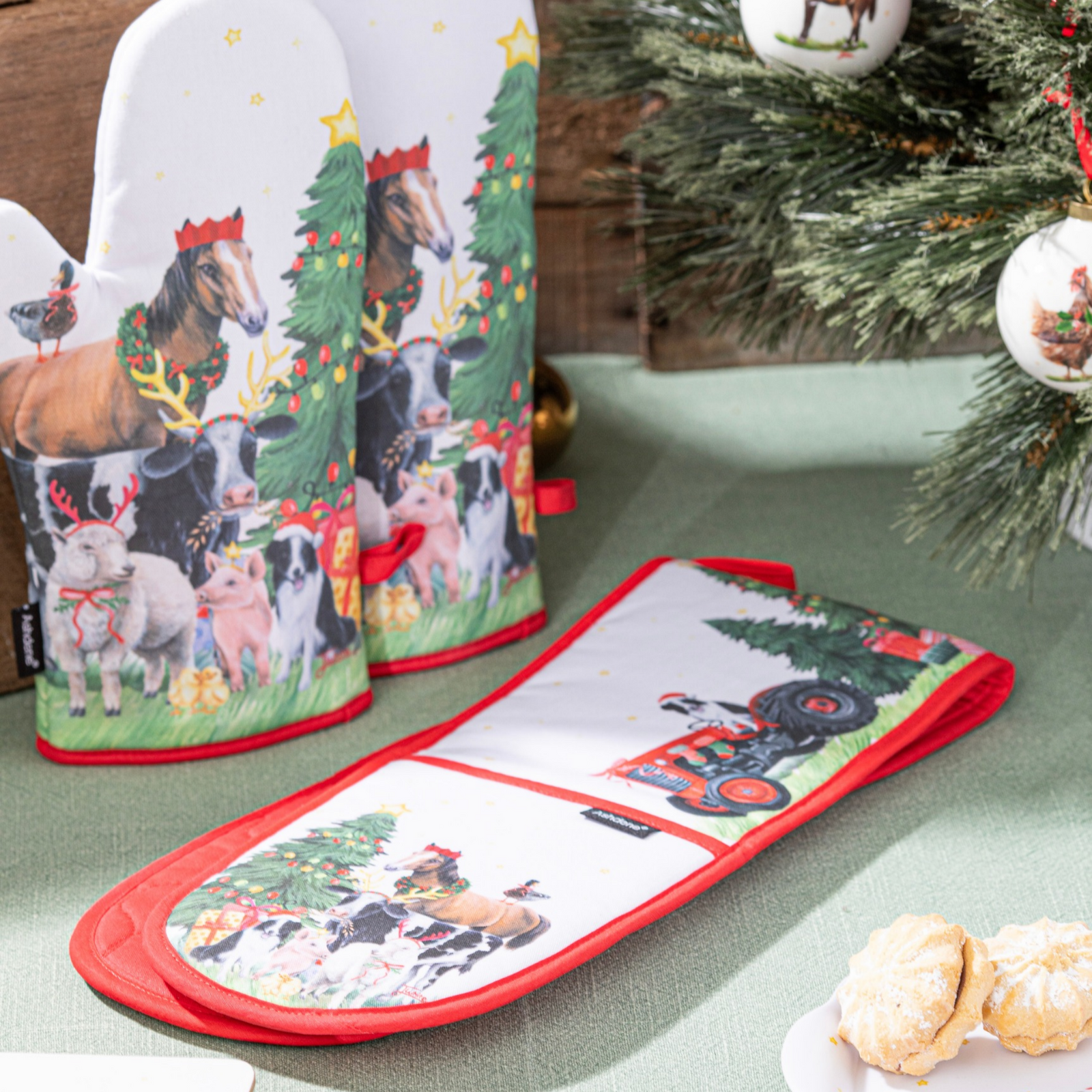 Ashdene Christmas at the Farm 2pk Oven Mitt Ashdene