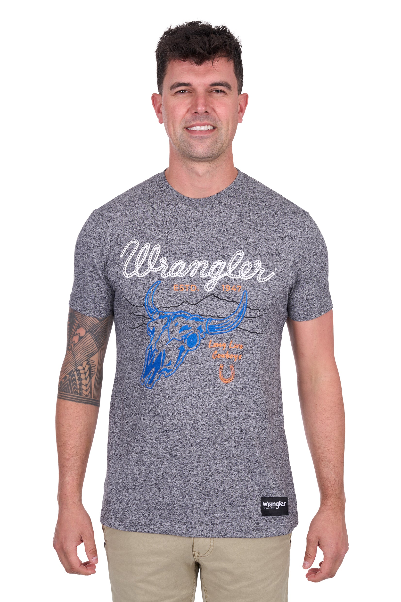 Wrangler Men's Darren S/S T-Shirt. Man wearing a gray 'Wrangler' t-shirt with a blue bull graphic on a white background