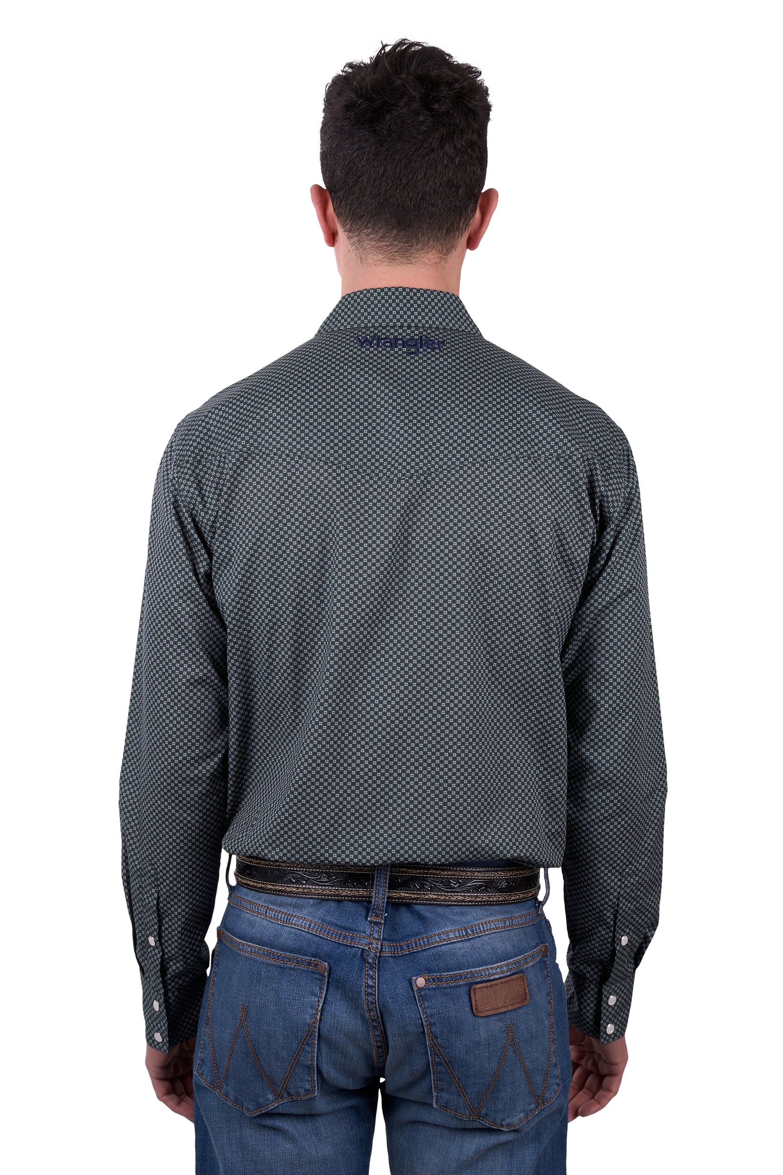 a man wearing a Wrangler Men's Steve L/S Western Shirt with denim jeans and a belt on a white background
