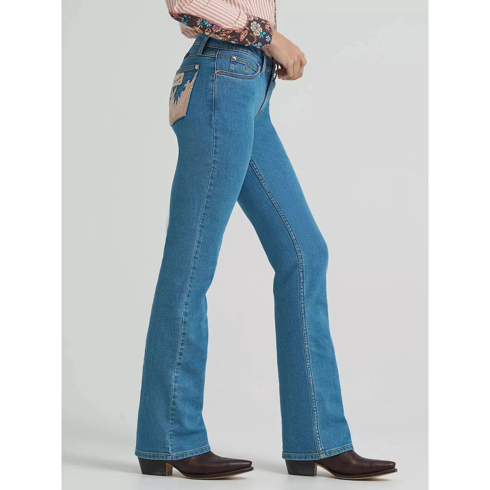 Lainey Wilson x Wrangler Embellished Mae Boot Jean Wrangler