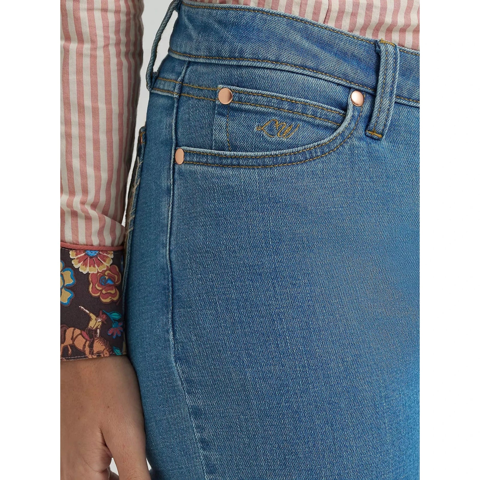 Lainey Wilson x Wrangler Embellished Mae Boot Jean Wrangler