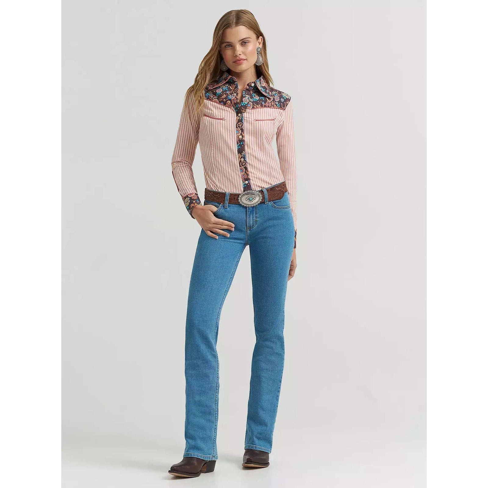 Lainey Wilson x Wrangler Embellished Mae Boot Jean Wrangler