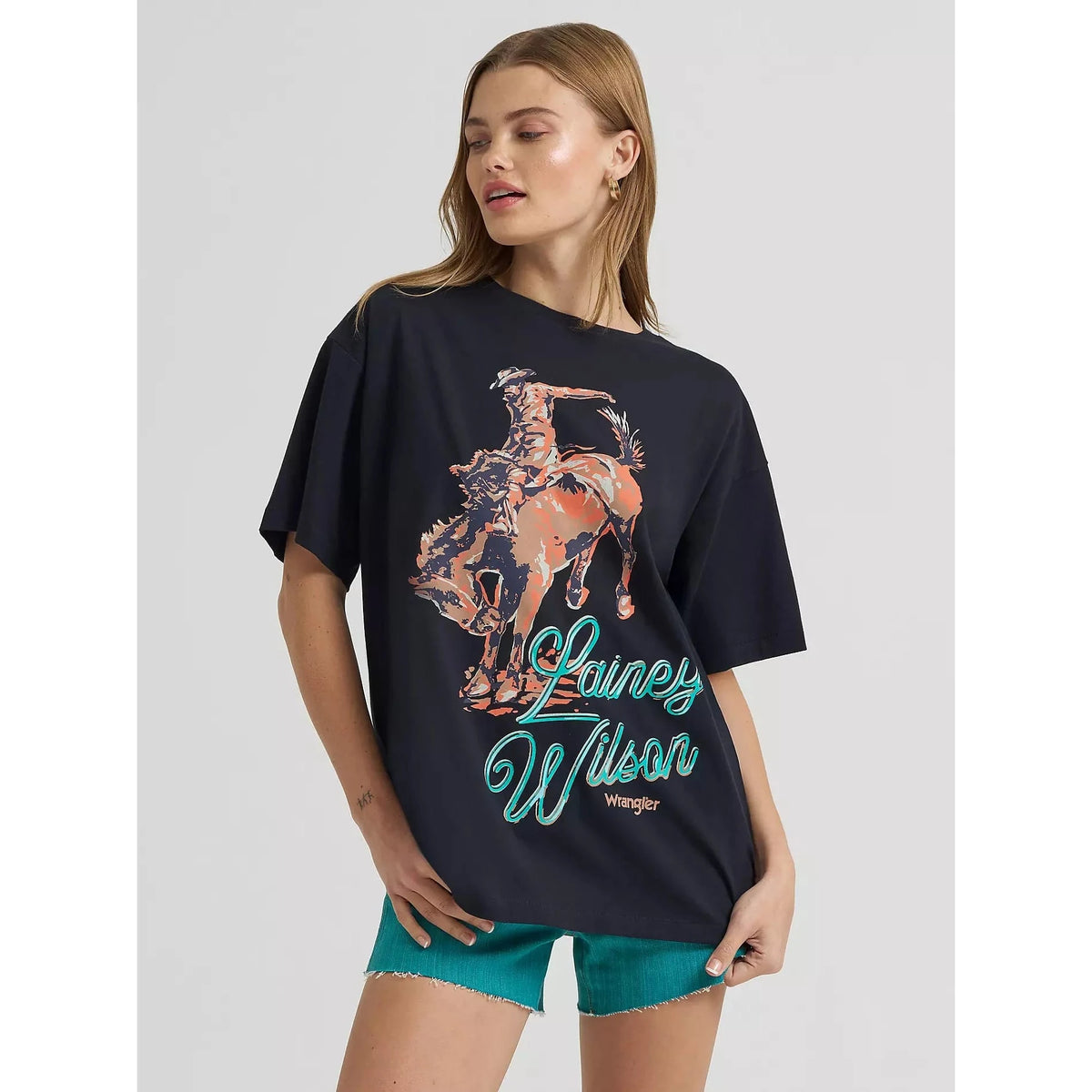 Lainey Wilson x Wrangler Work Oversized Tee Wrangler